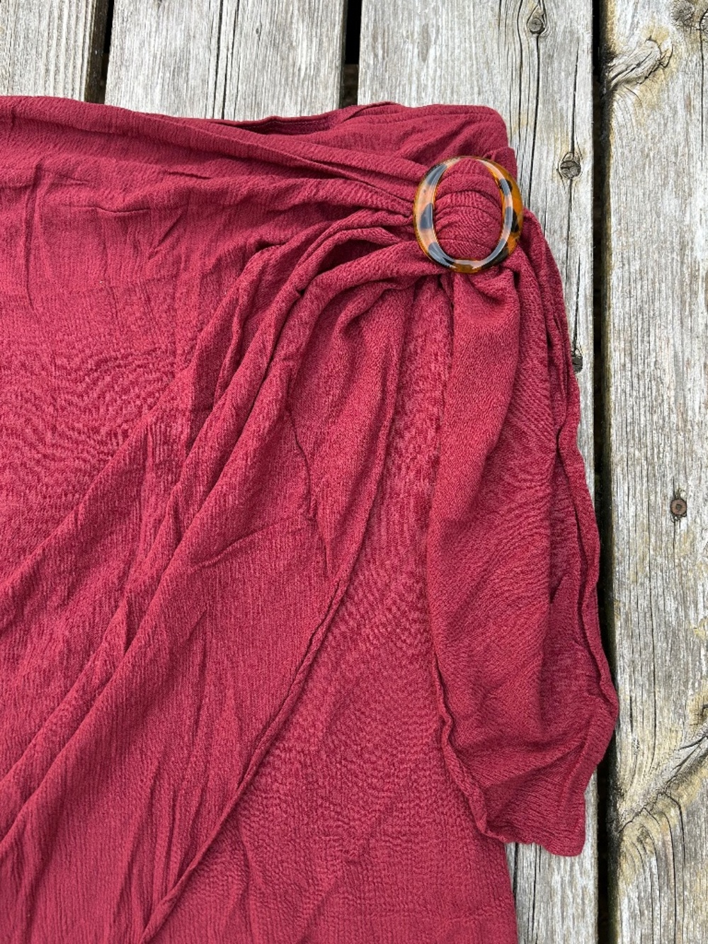 Red Sarong - Picture 3 of 4
